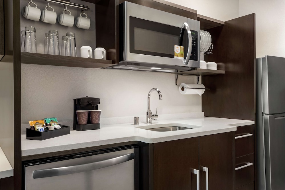 Home2 Suites by Hilton Madison Central Alliant Energy Center - photo 16