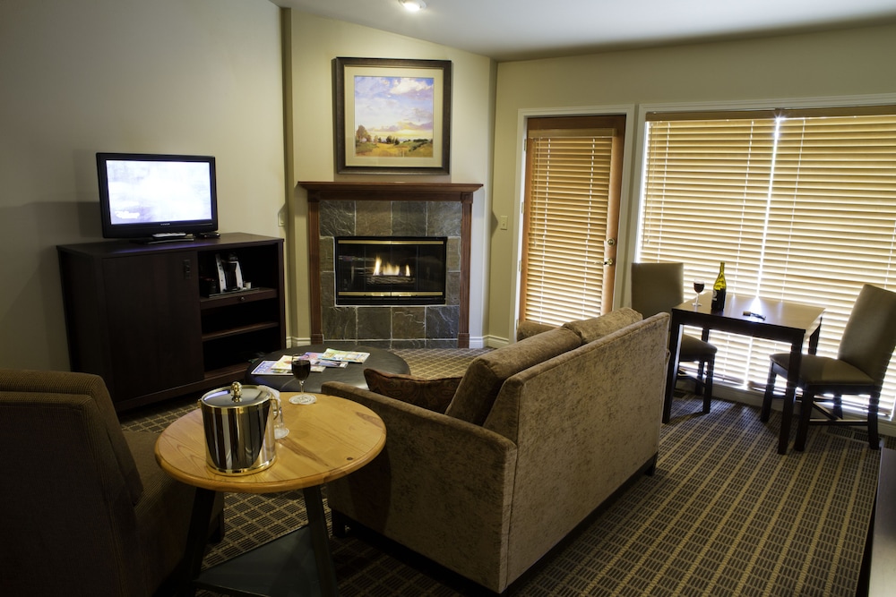 Pine Ridge Inn - photo 18