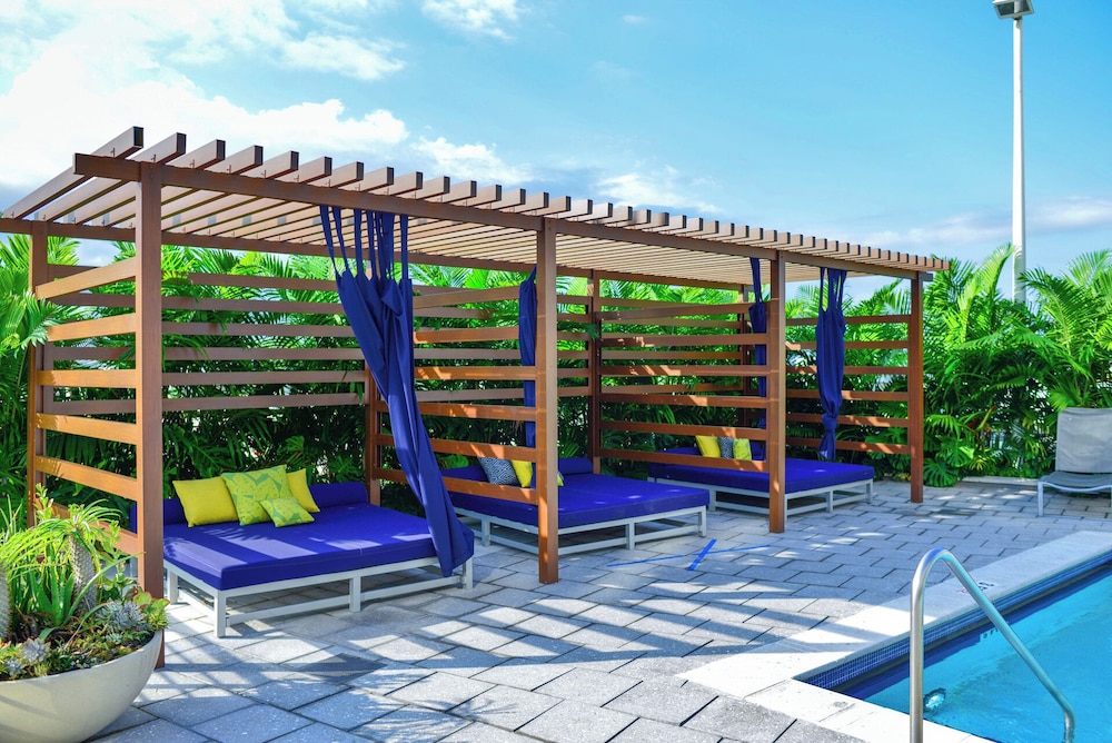 Stylish Condos in Midtown Miami — 4-Star Luxury Hotel in Miami, United States