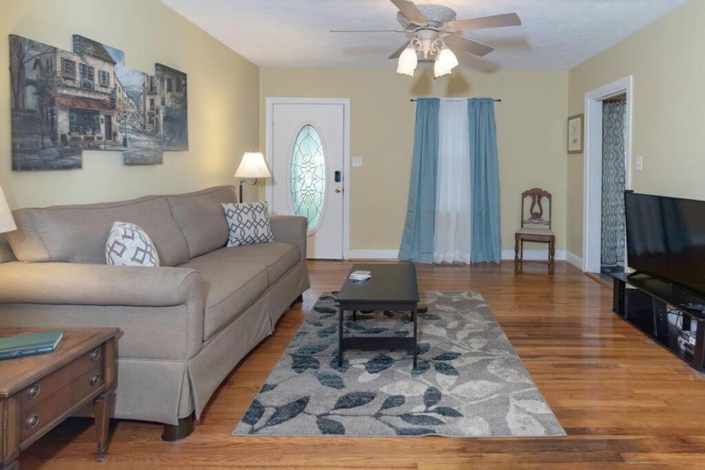 The Columbus Cottage Mins To Benning Downtown — 4-Star Luxury Hotel in Columbus, United States