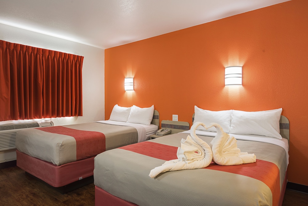 Motel 6 Athens - photo 3