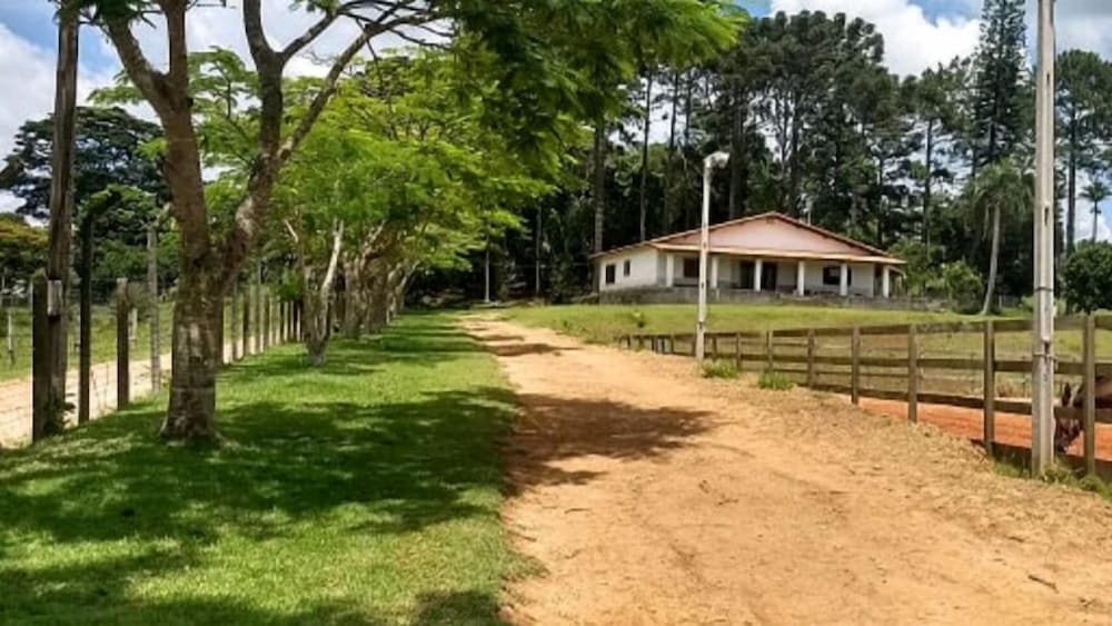 Pousada Centro Equestre Camila Sais in Sao Roque, Brasil
