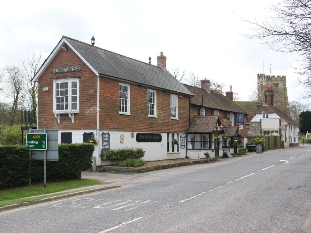 Eight Bells Hotel — hotel in Hawkhurst