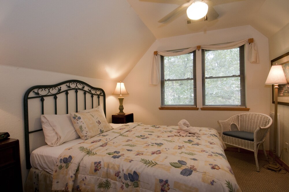 Mountain Harbor Resort and Spa - photo 19