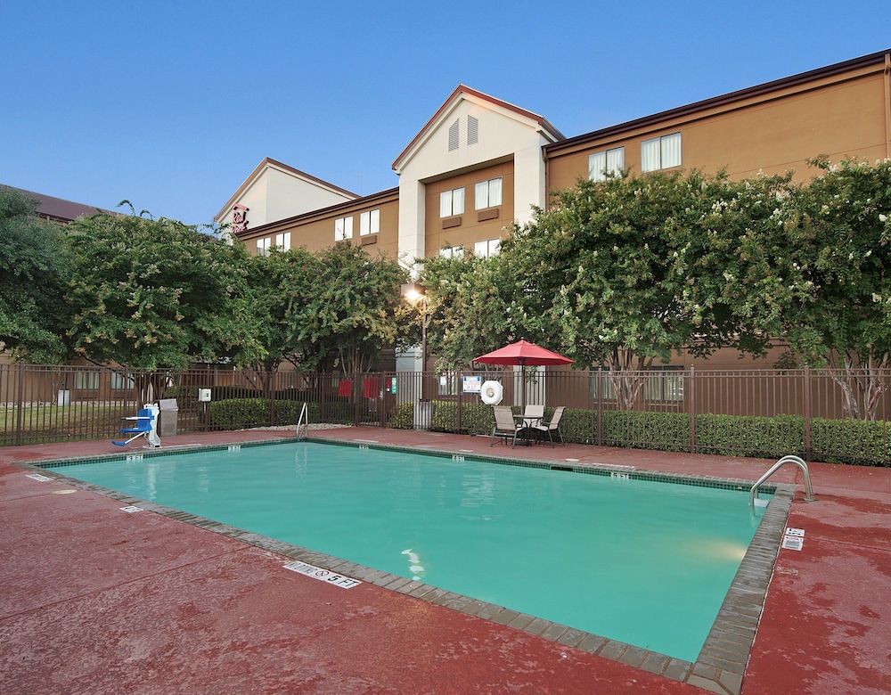 Red Roof Inn PLUS Austin South - photo 27