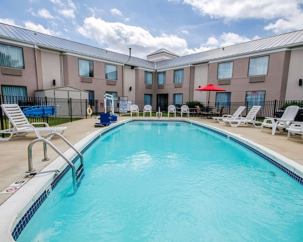 Spark by Hilton Louisville Airport - photo 40
