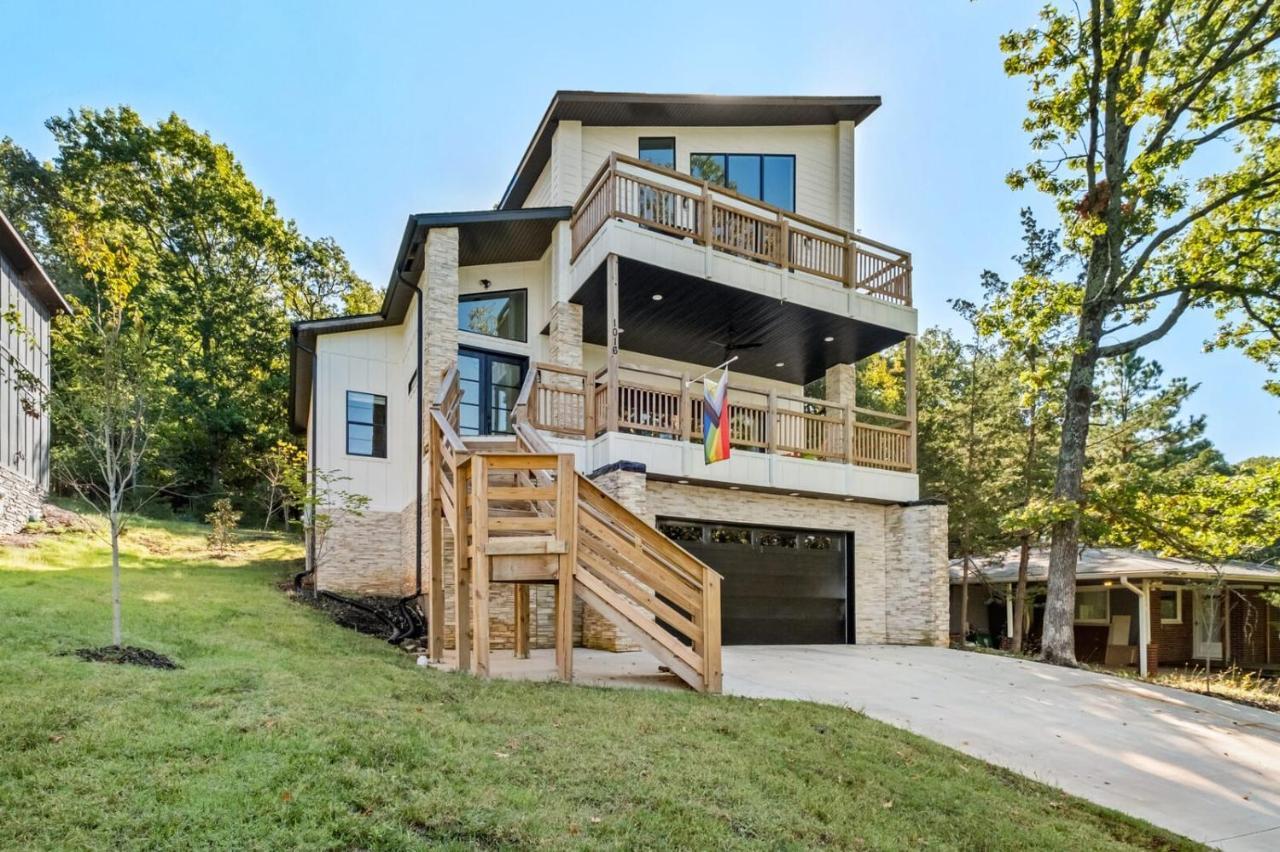 Sequoyah Heights in Fayetteville, United States