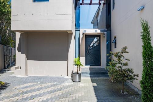 Enclaves Villa