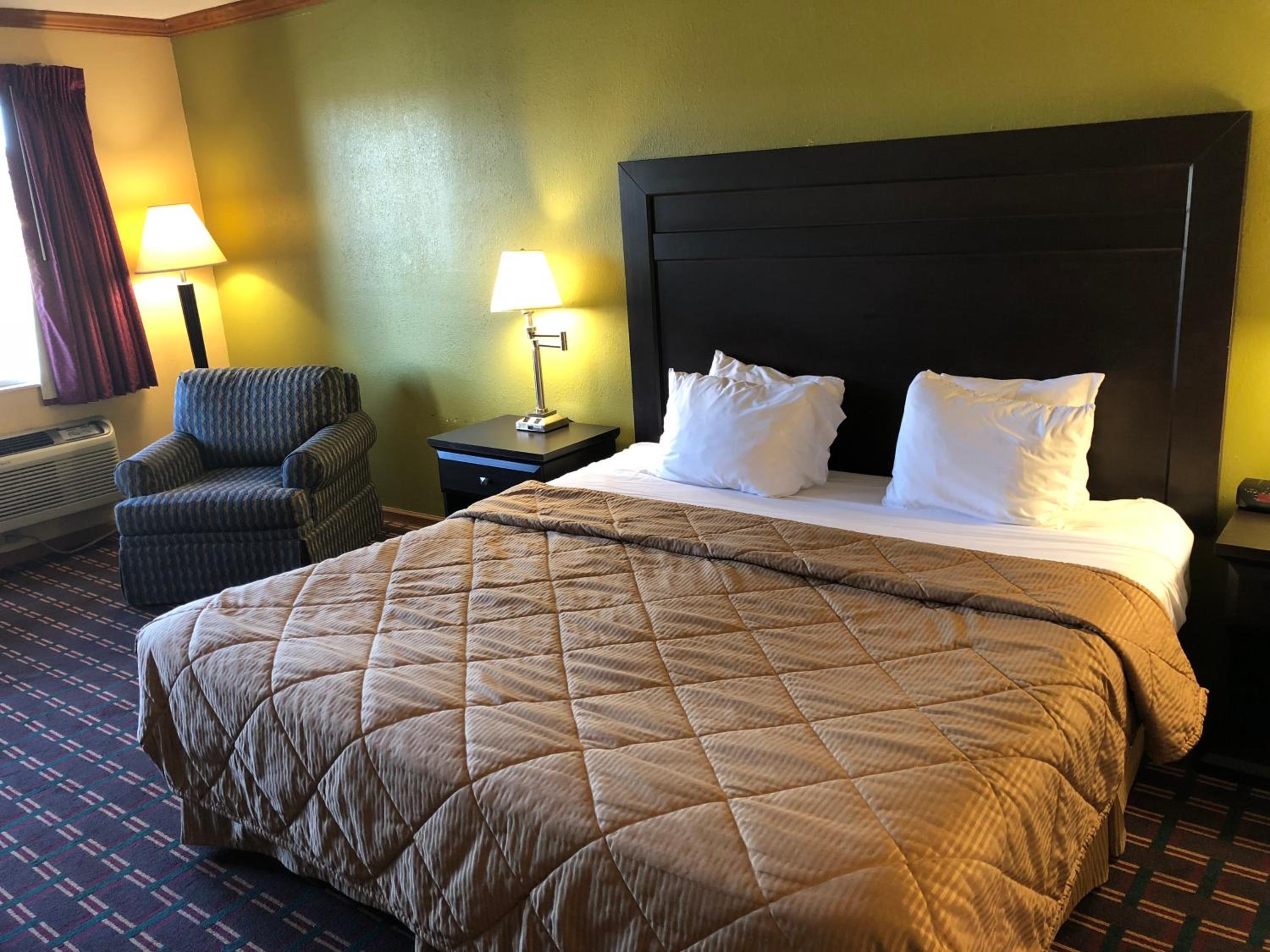 Americas Best Value Inn Maumee Toledo - photo 6