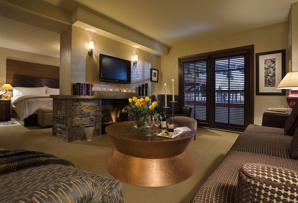 Madeline Hotel & Residences Auberge Collection - photo 16