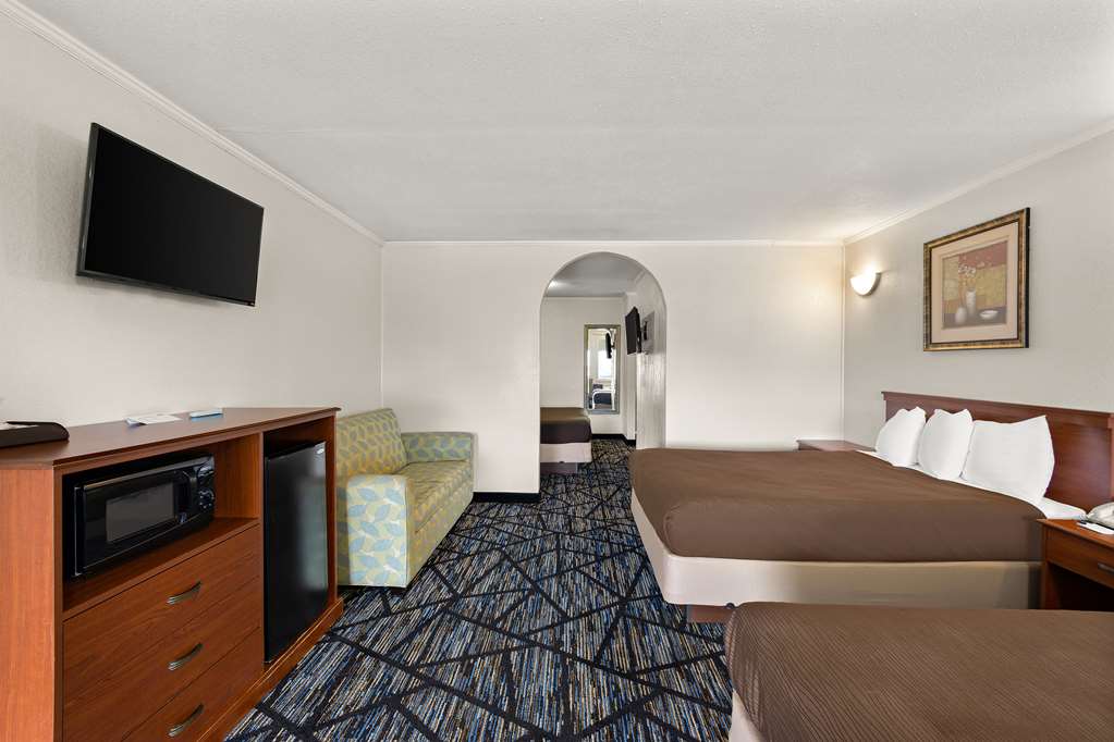 Americas Best Value Inn Celina - photo 5