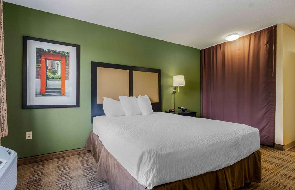 Extended Stay America Suites Chicago Gurnee - photo 14