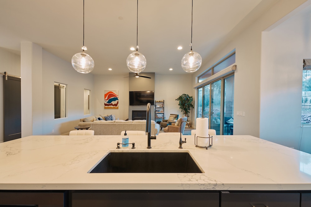 New Build in Heart of Sedona - photo 19