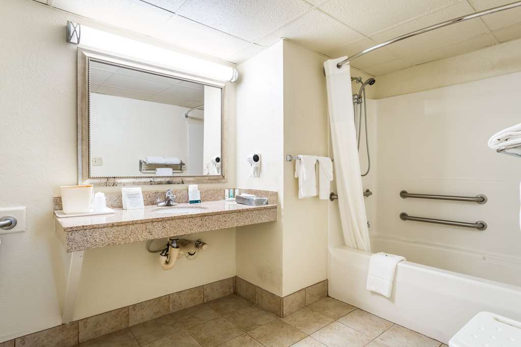 Quality Inn Battleboro Rocky Mount - photo 20