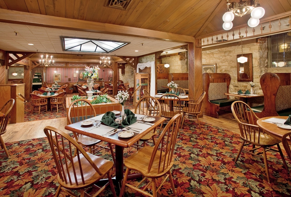 Holiday Inn St. Louis West Six Flags by IHG - photo 24