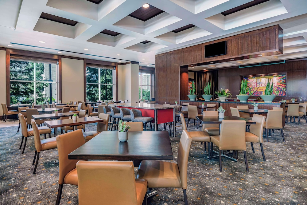 Embassy Suites Houston Downtown - photo 28