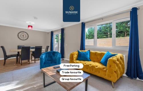 Muirton House 2 Invoice And Reduced Price Only Via Sunrise Short Lets Dundee Sleeps 8 Has 4 Twin Bedrooms With 4 Car Parking 2 Baths 5 Smart Tv Fully Equipped Garden Free Wifi And Only 9 Mins To Stannergate Ports — 4-Star Luxury Hotel in Dundee, United Kingdom