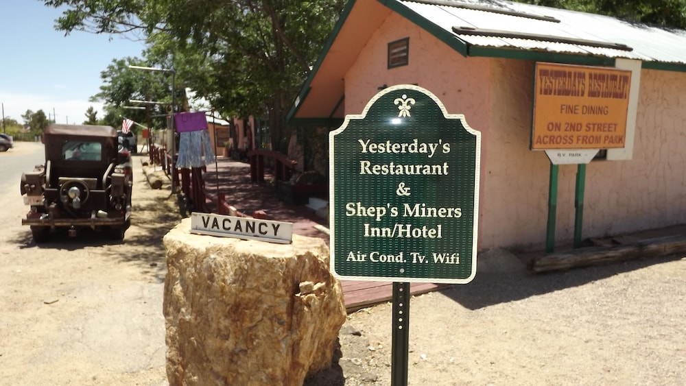 Shep's Miners Inn - photo 37