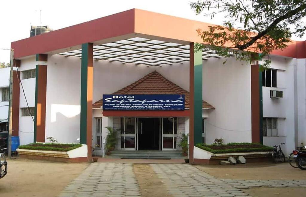 Hotel Saptaparna in Bankura, India