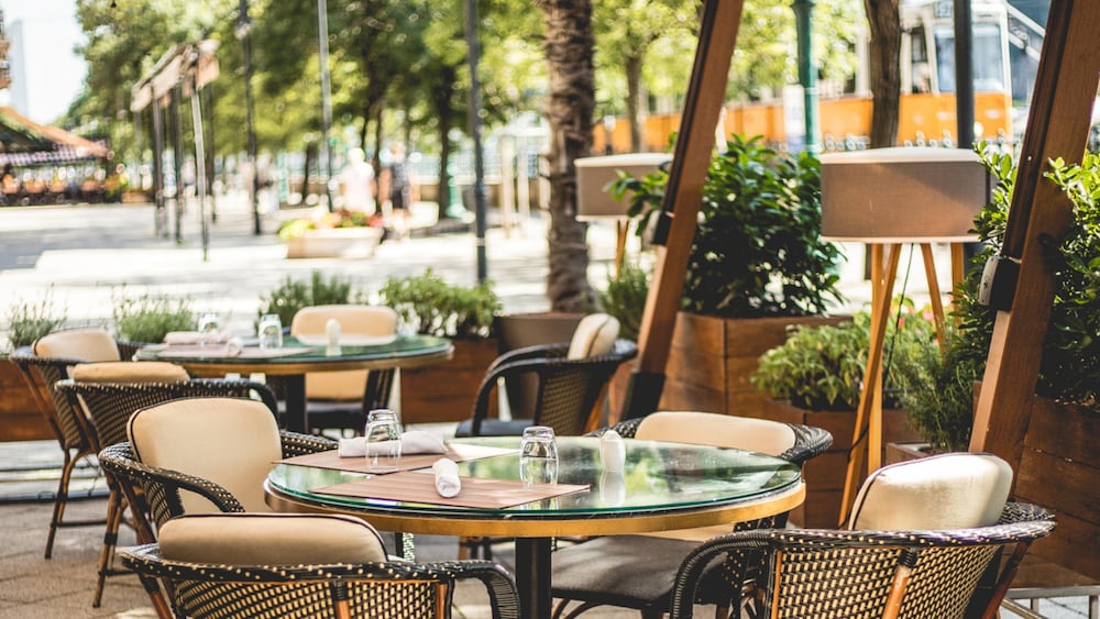 מזון ומשקאות