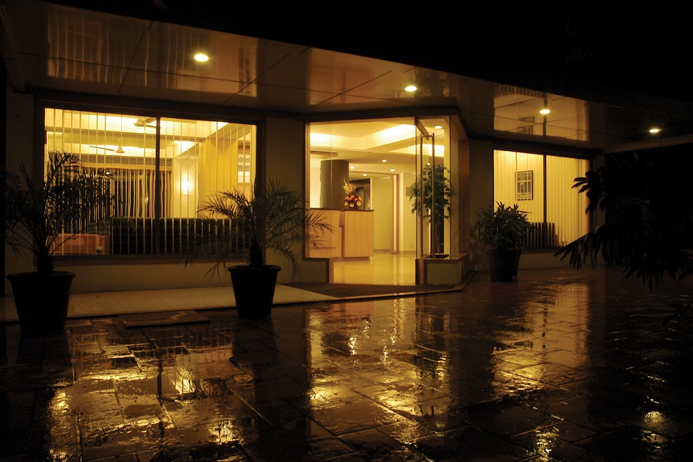 Skylon - last minute hotel in Ahmedabad