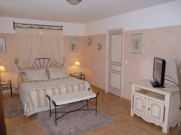 Appart'Hôtel Le Colombier — hotel in Villecroze