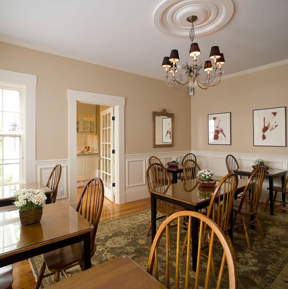 Liberty Hill Inn - photo 56