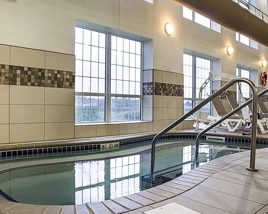 Comfort Suites Minot South - photo 30