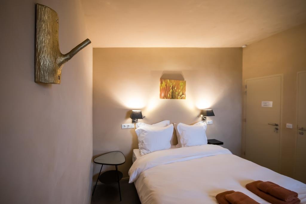 Maison d'Hôtes Cerf'titude — 4-Star Luxury Hotel in Erezee, Belgium