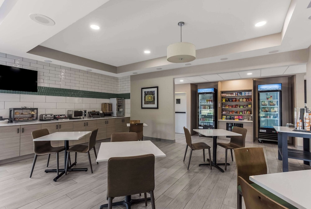 MainStay Suites Bourbonnais Kankakee - photo 30