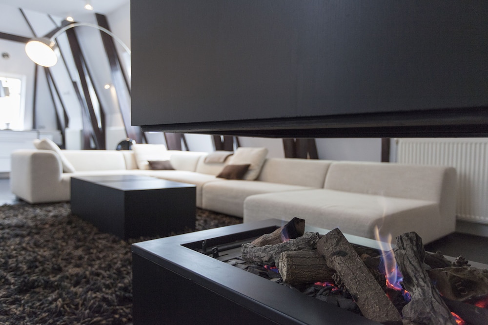 Laura Apartments — 4-Star Luxury Hotel in Amsterdam, Netherlands
