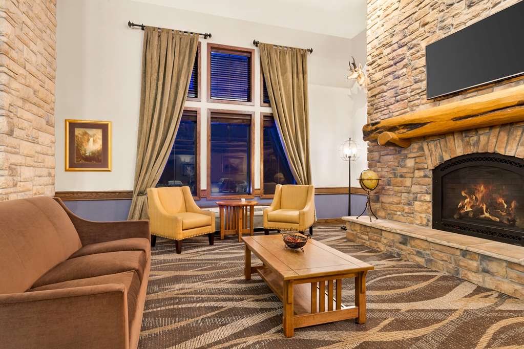 AmericInn by Wyndham Laramie Near University of Wyoming - photo 10