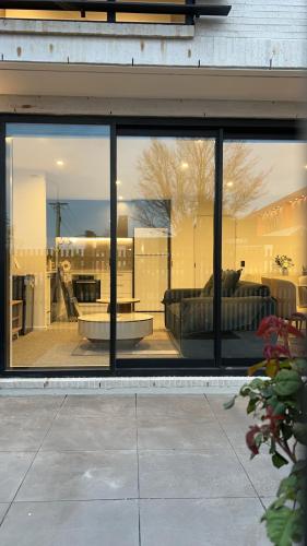 CBD Contemporary Comfort Townhouse 2 Bed 2Bath — 4-Star Luxury Hotel in Christchurch, New Zealand