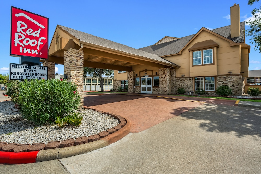 Red Roof Inn College Station - photo 34