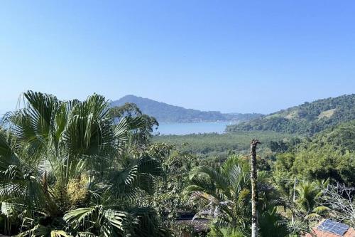 Mare in vista in Paraty, Brasil