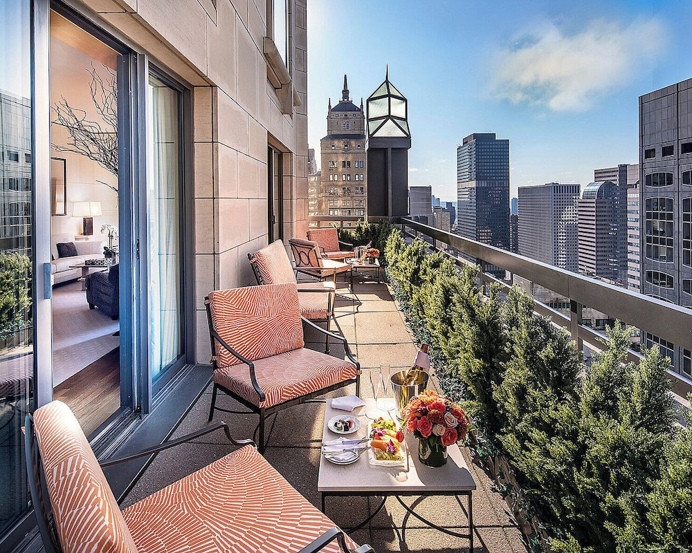 Four Seasons Hotel New York - photo 21