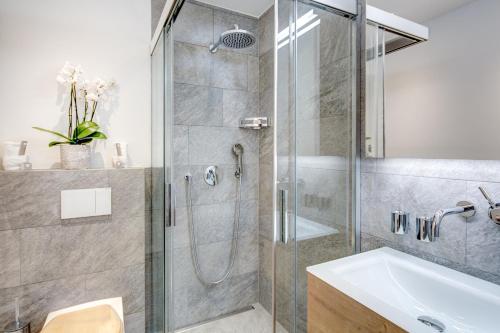Penthouse Zen Zermatt 100m from Ski Lift and Piste — 4-Star Luxury Hotel in Zermatt, Switzerland