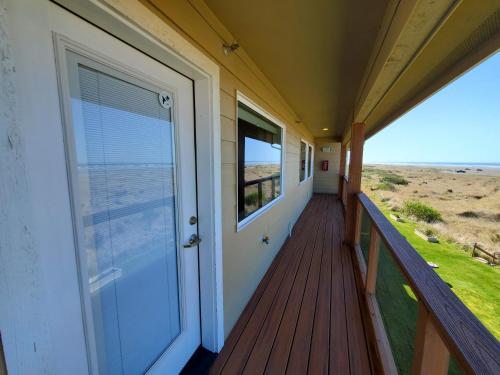Moonstone Beach Motel - photo 68