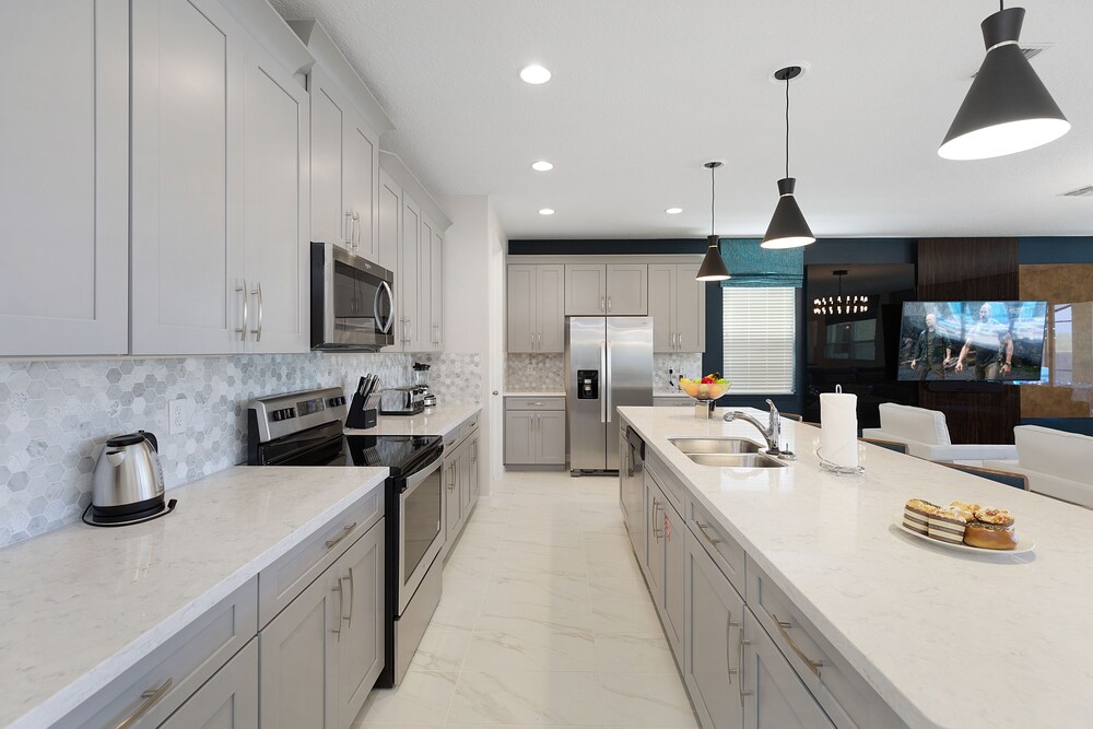 Solara Resort Luxury 9 Bedroom Homes - photo 23