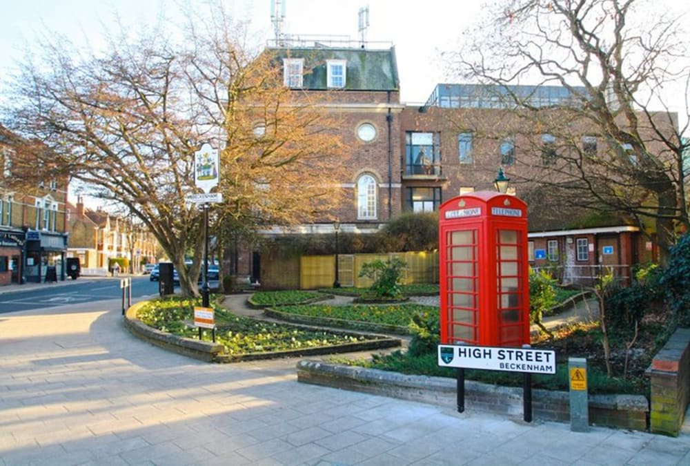 Beckenham High Street — hotel in Beckenham