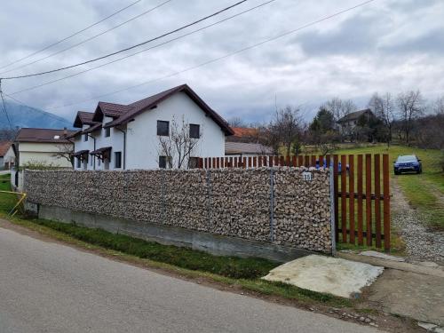 Casa din vale — 4-Star Luxury Hotel in Bran, Romania