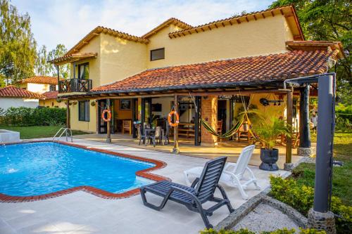 Villas Panaca Portal 1 — 4-Star Luxury Hotel in Quimbaya, Colombia