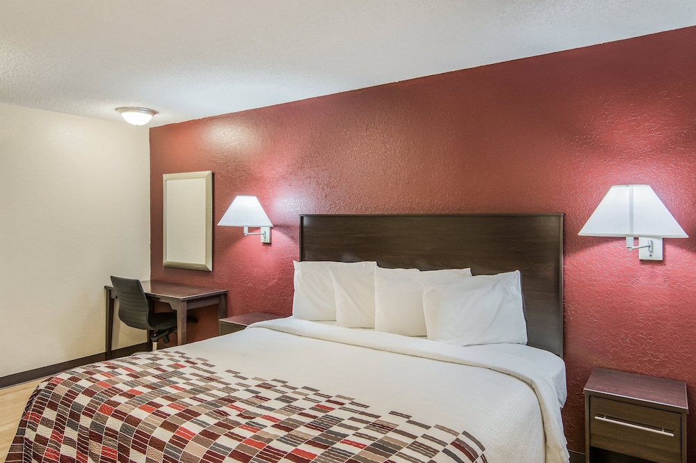 Red Roof Inn & Suites Pensacola East Milton - photo 14