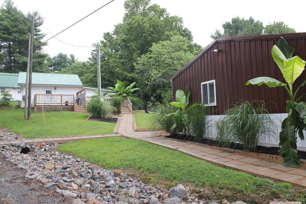 Shawnee Trails Lodging and Suites - photo 39