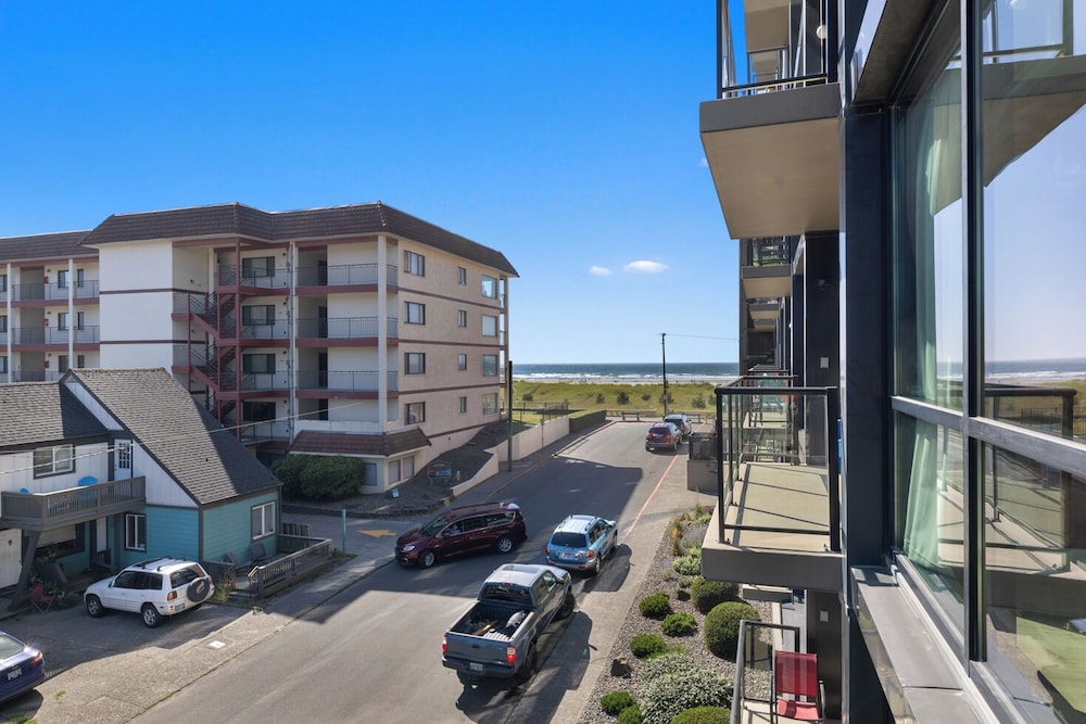 Sand & Sea Resort Condominiums - photo 786