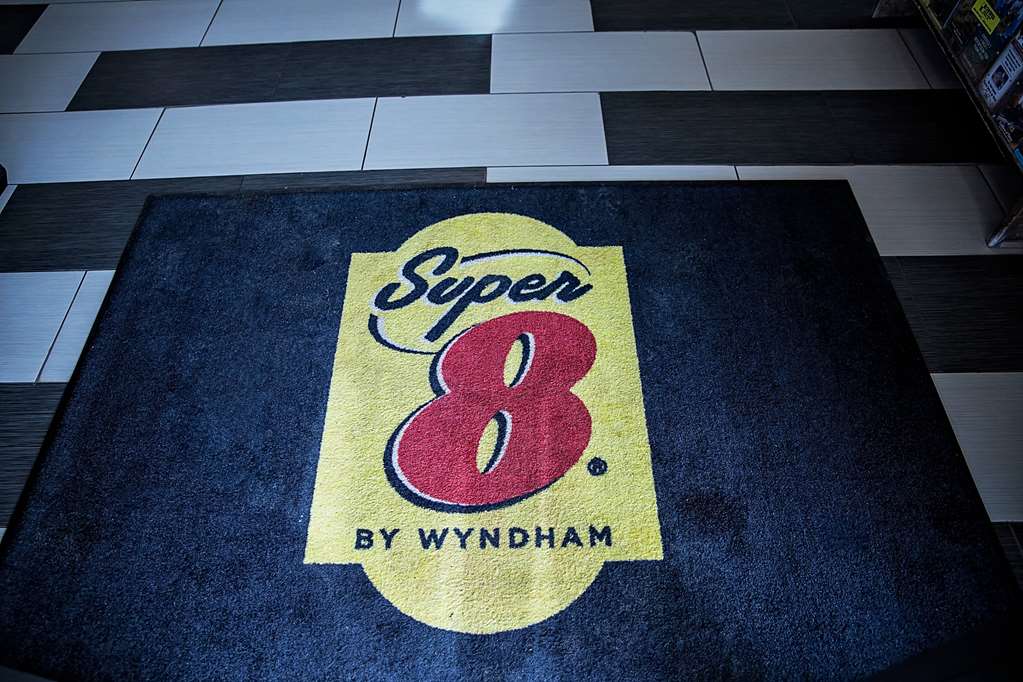 Super 8 by Wyndham Holbrook - photo 10