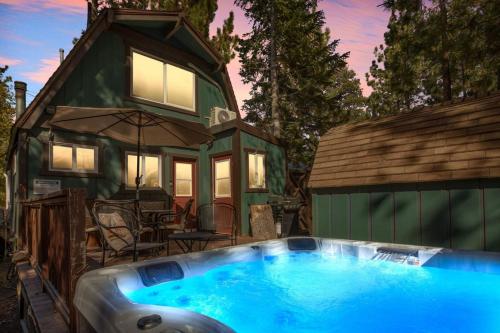 Forest View Chalet in Big Bear Lake — 4-Star Luxury Hotel in Big Bear Lake, United States