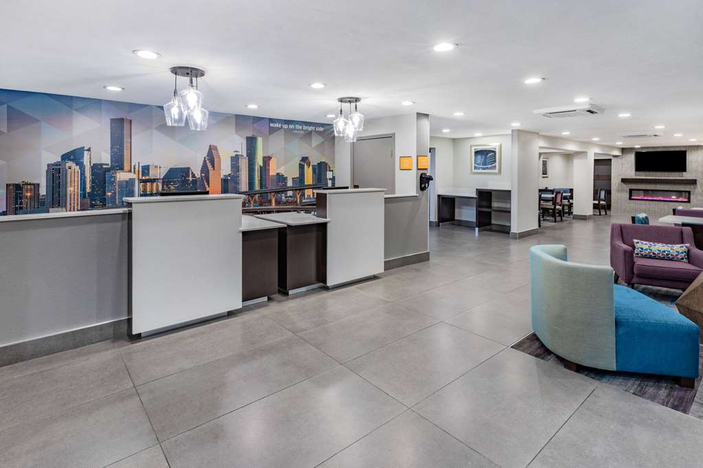La Quinta Inn & Suites by Wyndham Houston Southwest - photo 5