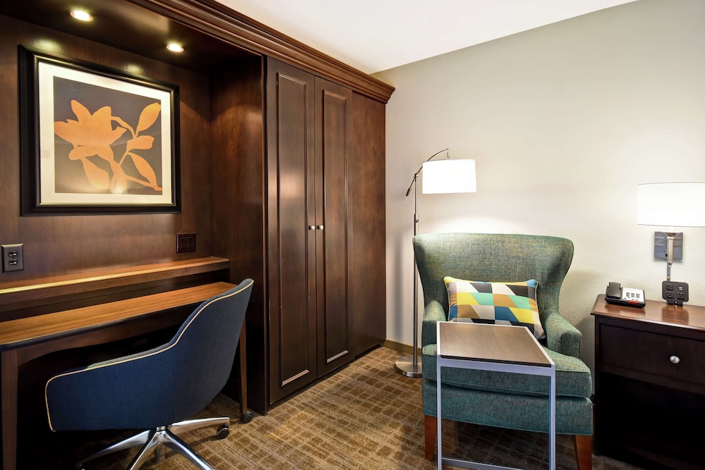 Hampton Inn Kansas City Overland Park - photo 18