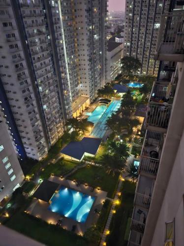 Grass Residences Staycation — 5-Star Luxury Hotel in Manila, Philippines